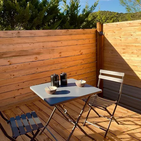 A L Ombre Des Pods Chardonnay Et *